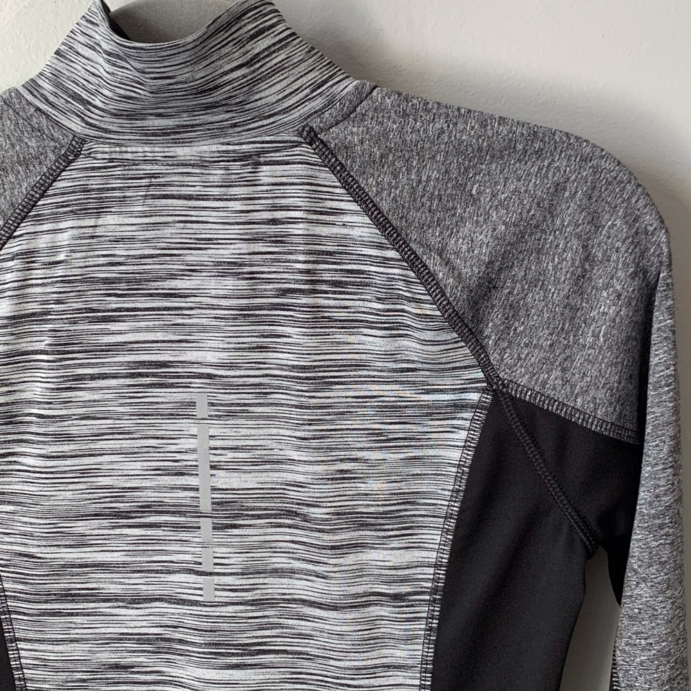 Avia | Half Zip Long Sleeve - Picture 5 of 6